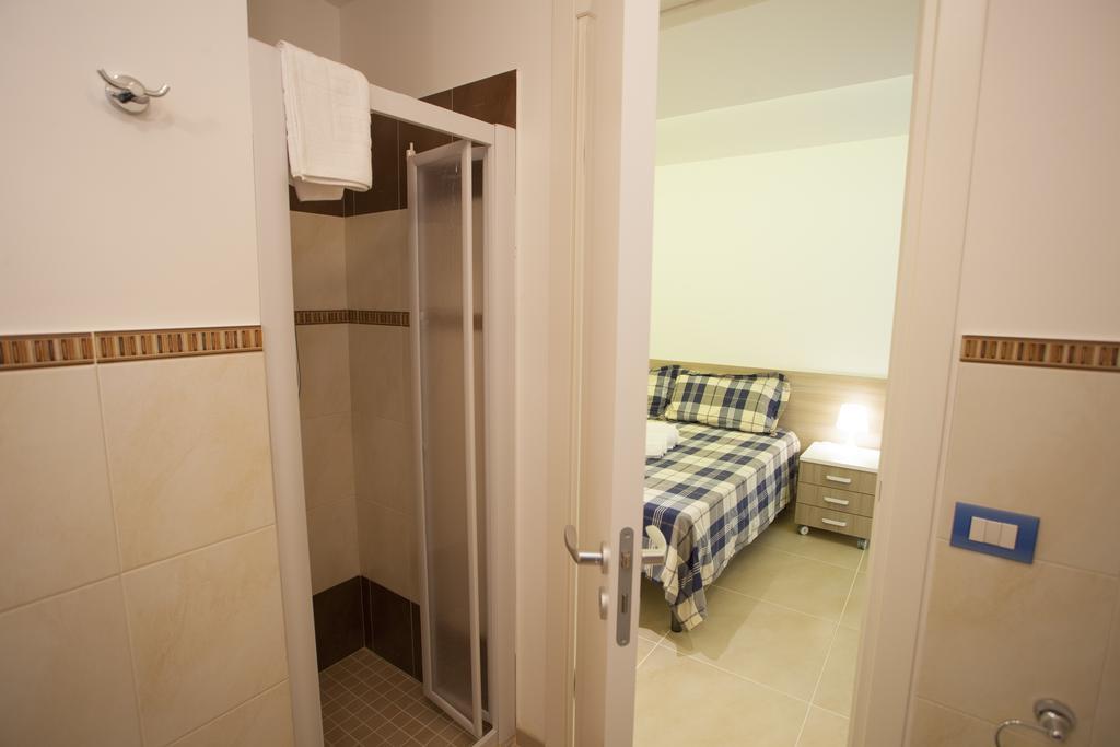 Delposto Marina Di Ragusa Prl Номер фото